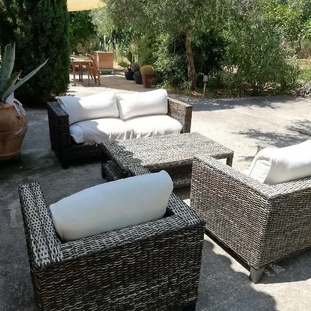 Olive Tree House בית נופש קאונופטרה