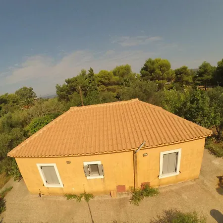 Olive Tree House בית נופש קאונופטרה